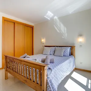  Apartment Two Bedroom With Rooftop Pool In